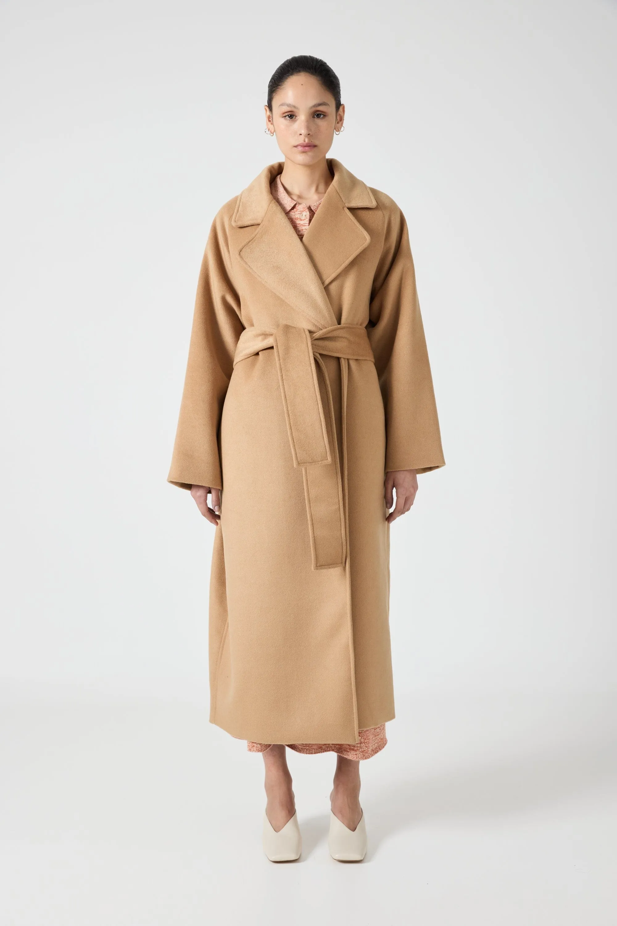 CLASSIC WOOL COAT | CAMEL
