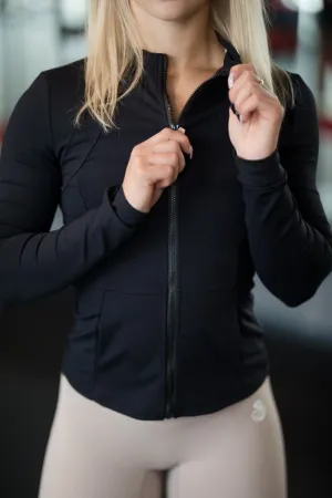 ESSENTIAL JACKET BLACK