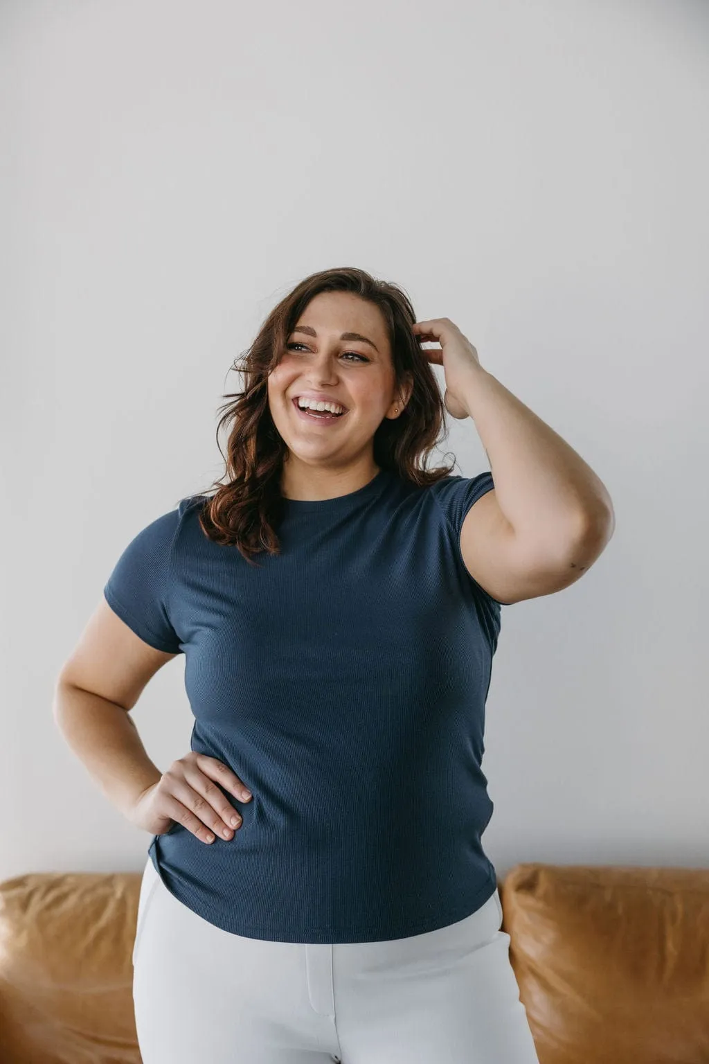 ESSENTIAL SHORT SLEEVE RIBBED CREW NECK TEE IN STARRY