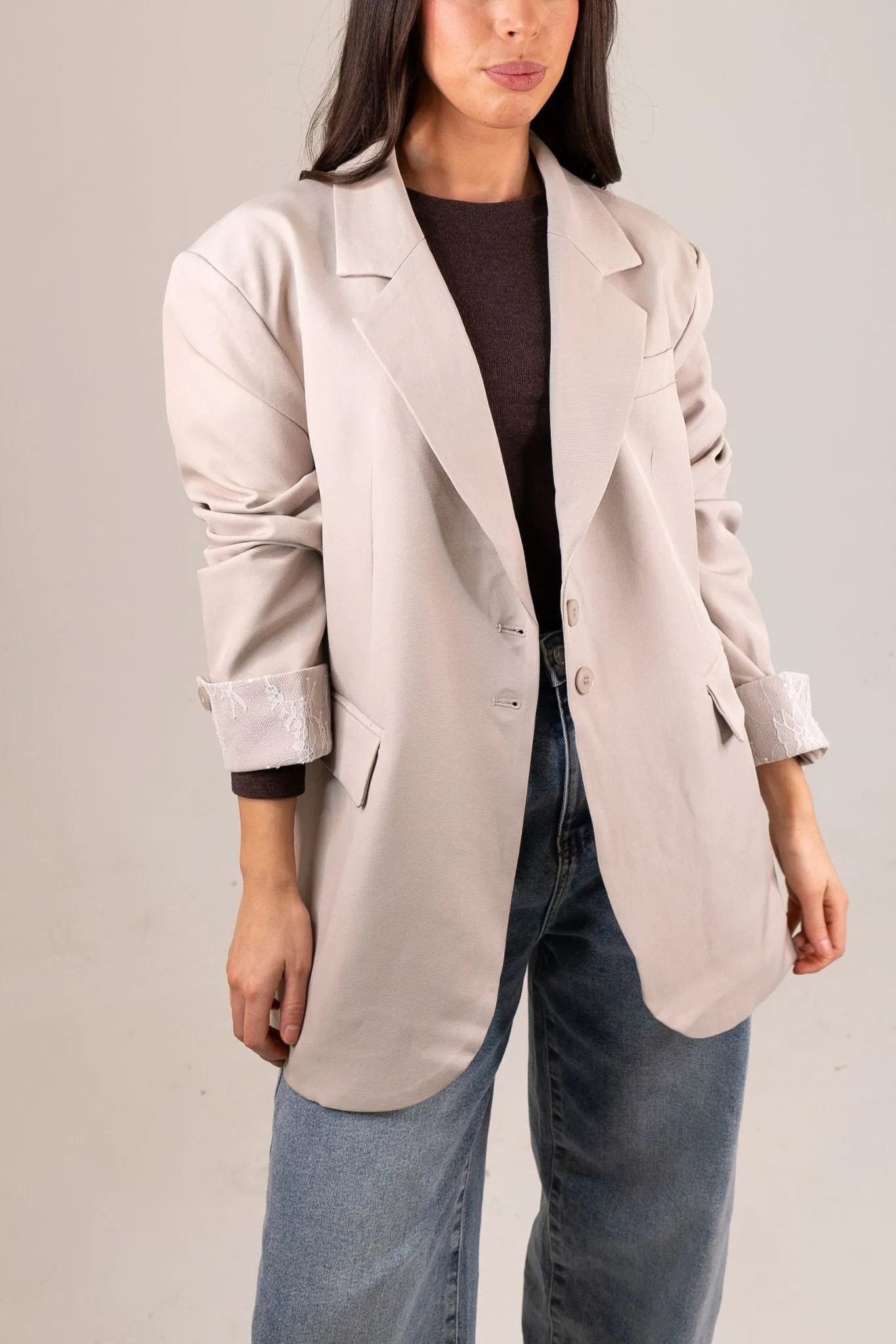 Willow Contrast Cuff Blazer In Neutral