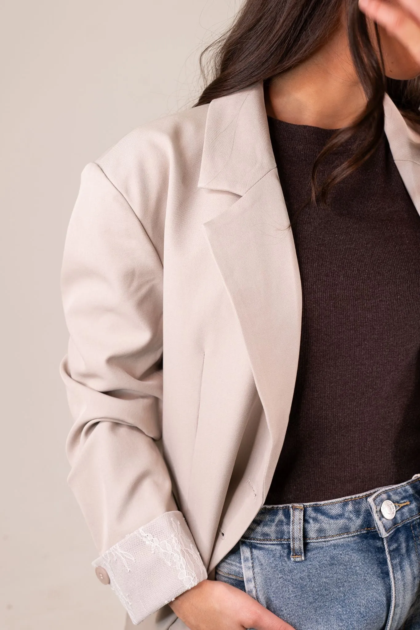 Willow Contrast Cuff Blazer In Neutral