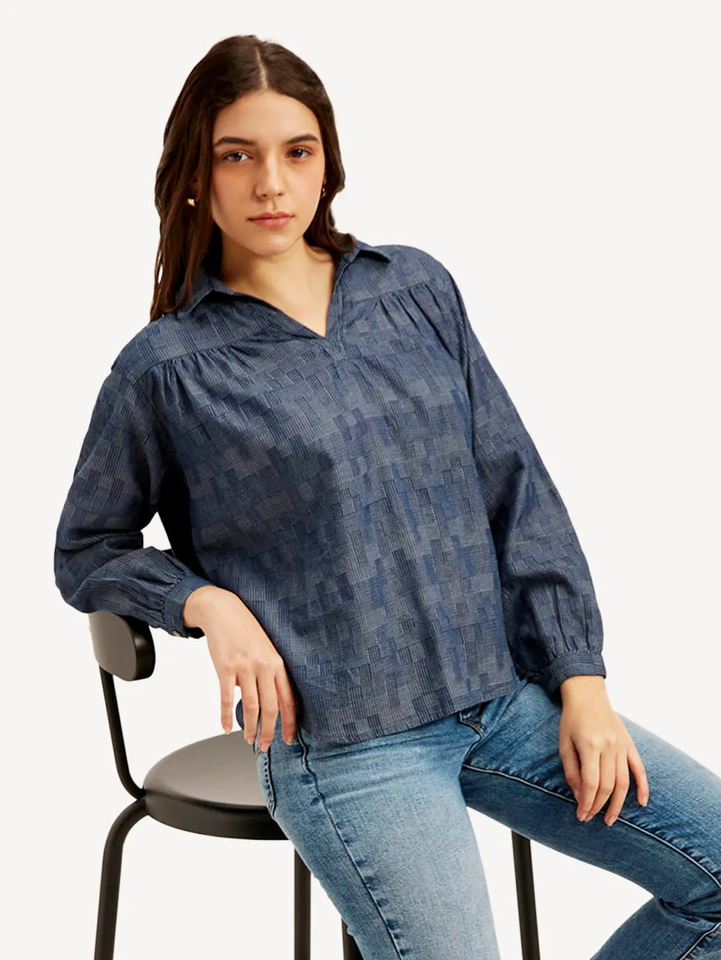 Women's Abstract Dark Blue Spread Collar Top